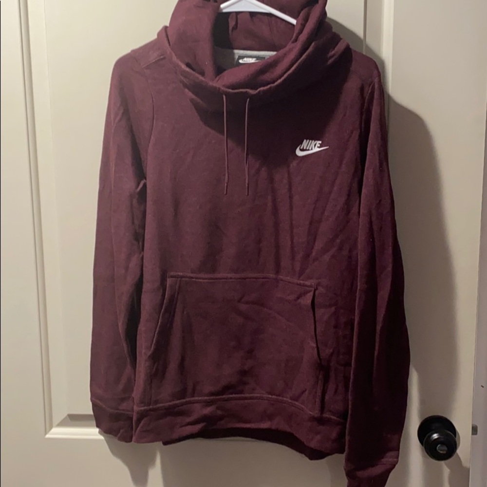 nike sweatshirt